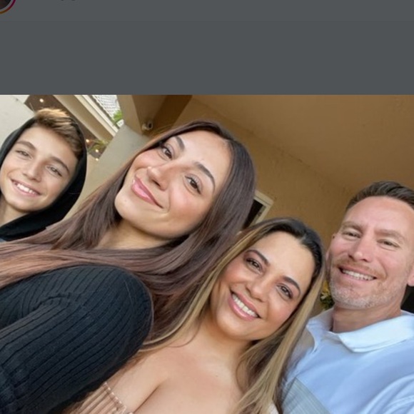 Join me for my shows!! So much treasures and you can share your items!! - Picture 4 of 4